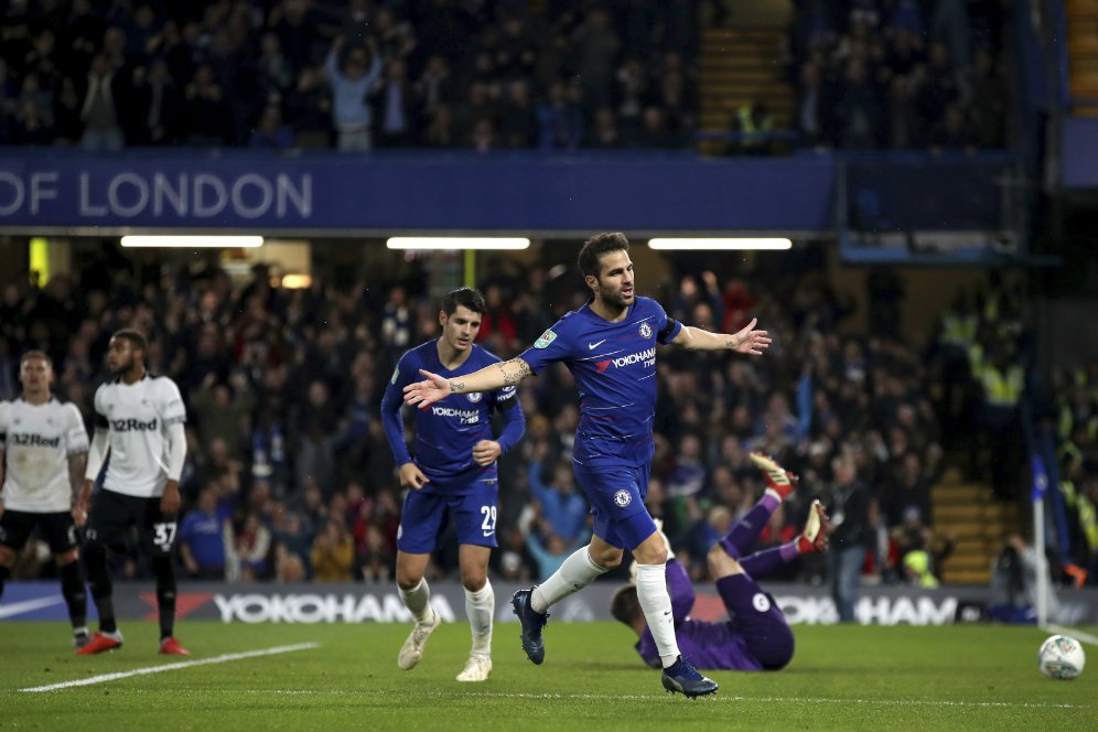 Sarri: Fabregas Memang Harus Tinggalkan Chelsea