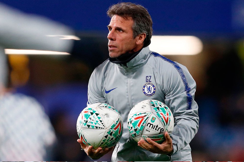 Usai Didepak MU, Zola Doakan Mourinho Segera Balik Melatih