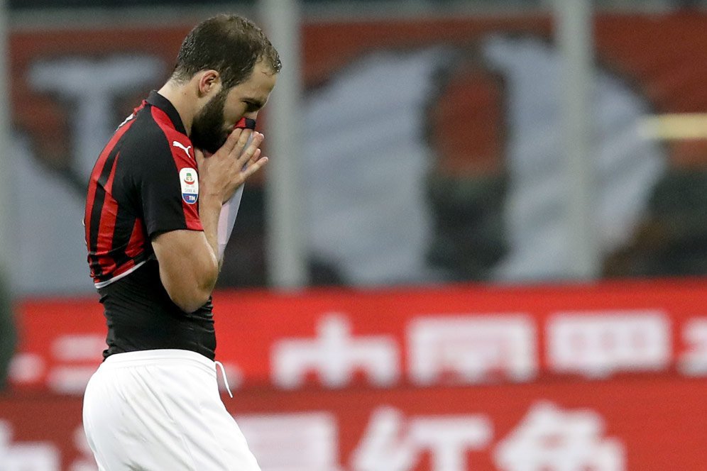 Kapten AC Milan: Higuain Sadar Telah Berbuat Salah