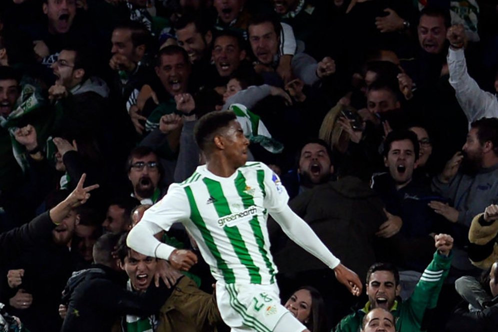 Saingi Real Madrid, Barcelona Juga Kejar Junior Firpo