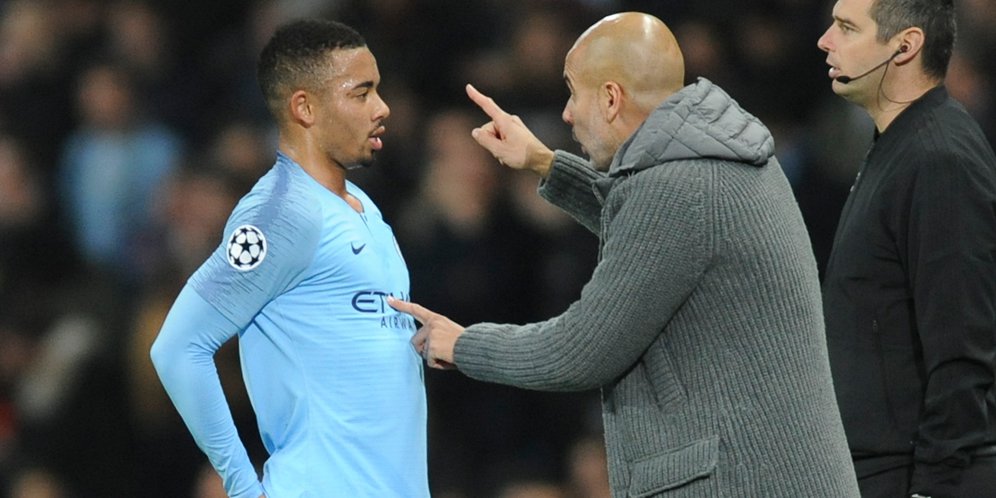 Guardiola Tantang Gabriel Jesus Geser Aguero di Lini Depan Man City