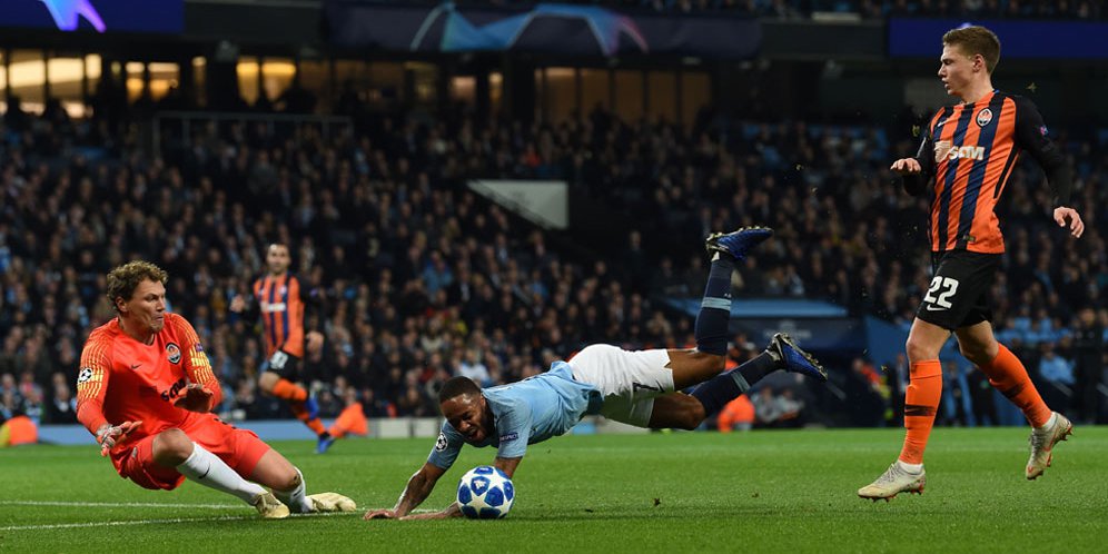 Raheem Sterling Mengaku Terjatuh dan Tak Layak Dapat Penalti