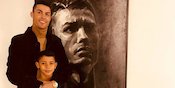 Lukisan Foto Diri, Kado Natal Untuk Ronaldo Dari Bernardeschi