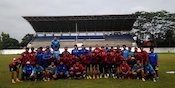 Kiper Anyar Arema FC Sebut Tiada Persaingan di Bawah Mistar Gawang Timnya