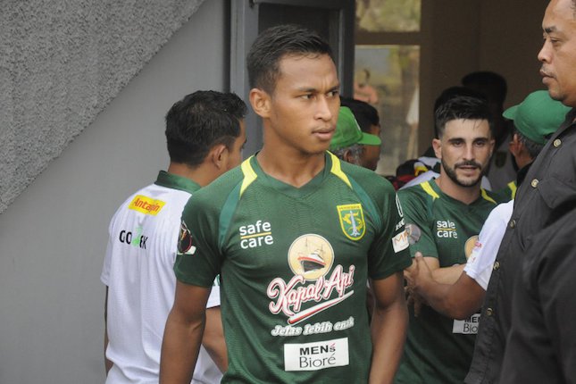 Karier dari Persipura ke Persebaya