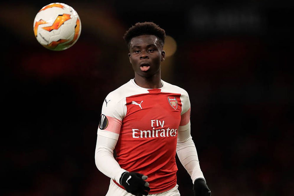 Gaji Bukayo Saka dan Mesut Ozil di Arsenal: Sudah Naik 10 Kali Lipat, tapi Masih Receh