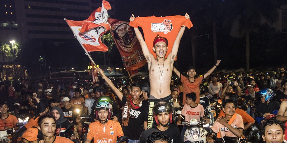 Video: Momen-momen Seru The Jakmania di Luar SUGBK saat Persija Juara