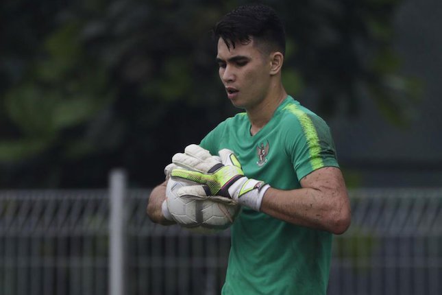 Duel Kiper Tua dan Muda