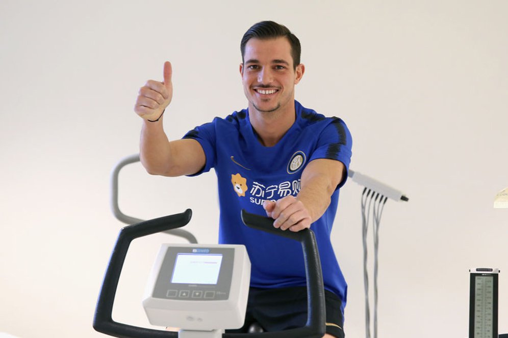 Bangganya Cedric Soares Bisa Gabung Inter Milan