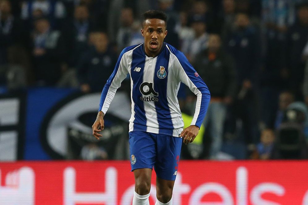 Liverpool Ramaikan Perburuan Eder Militao