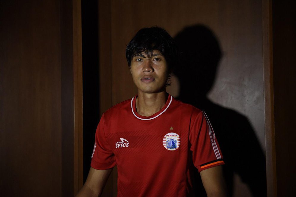 Persija Pinjam Rishadi Fauzi dari Klub Misterius