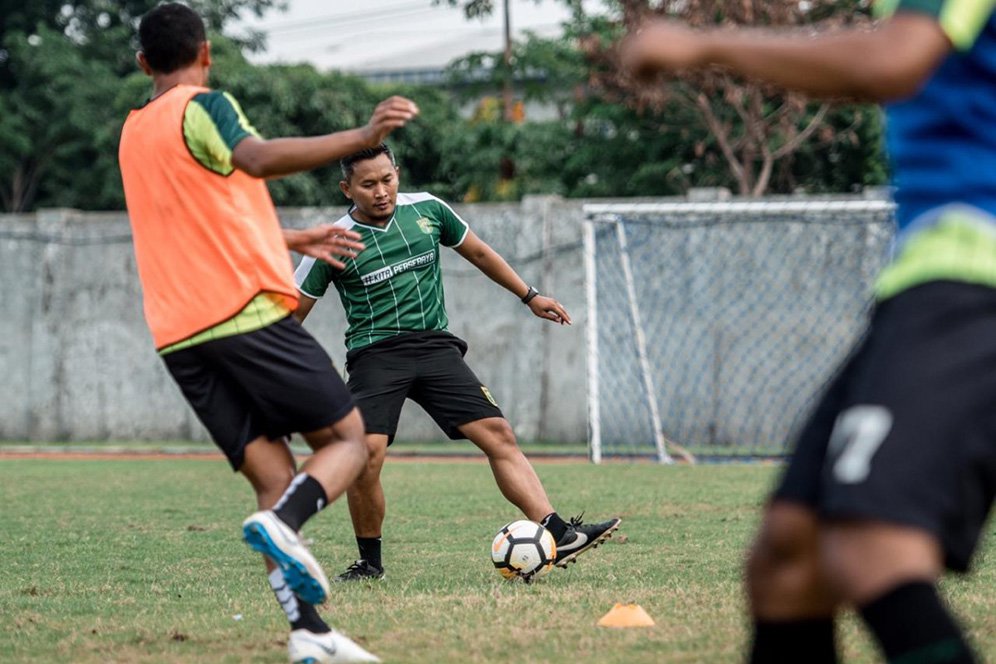 Keuntungan Persebaya Rekrut Rudy Eka Priyambada