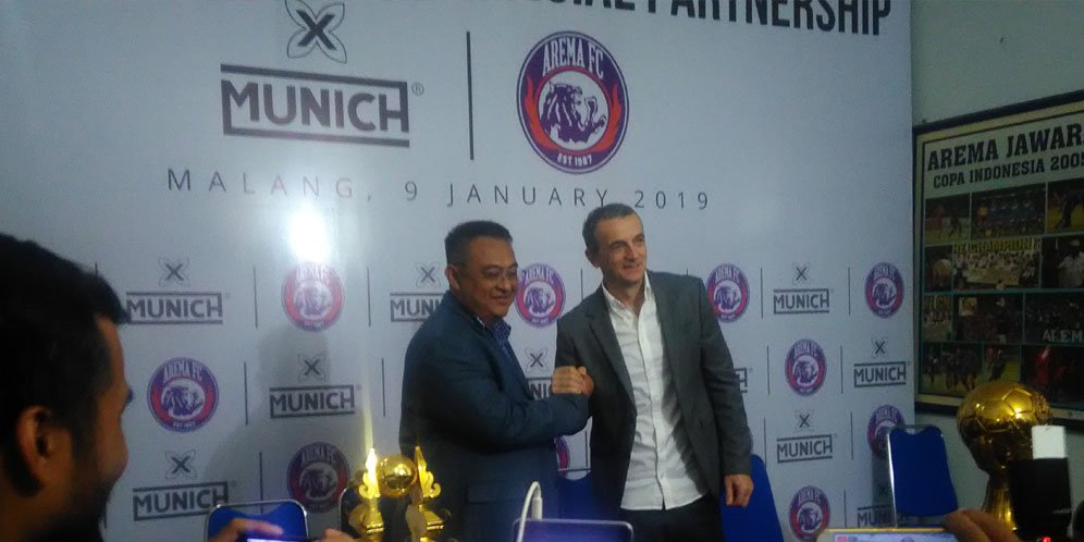 Pelatih Anyar Arema FC Legawa Tak Bisa Bentuk Tim Mulai Nol