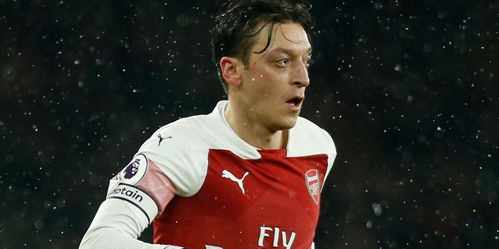 Ancelotti Beberkan Alasan Real Madrid Jual Ozil ke Arsenal