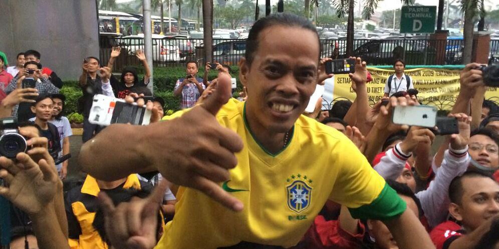 Ronaldikin Meninggal Dunia, Viking Berduka