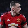 Phil Jones Disebut Masih Punya Masa Depan di Manchester United