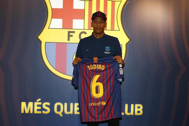 Todibo Pernah Bela Barcelona