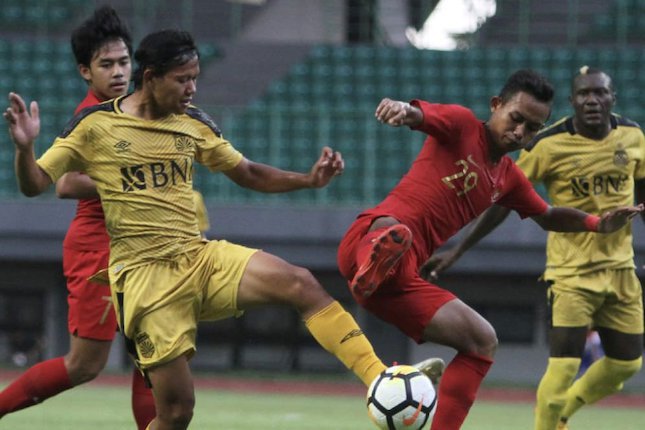 Timnas Indonesia U-22 vs Bhayangkara FC (c) Fitri Apriani