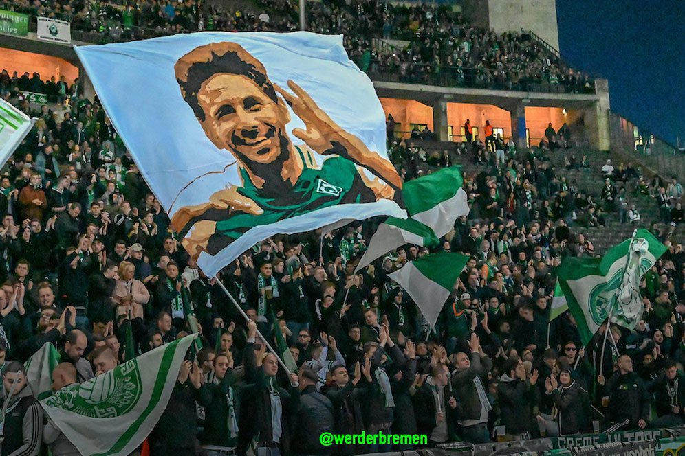 Kisah Cinta Claudio Pizarro dan Werder Bremen Kisah Cinta Claudio Pizarro dan Werder Bremen