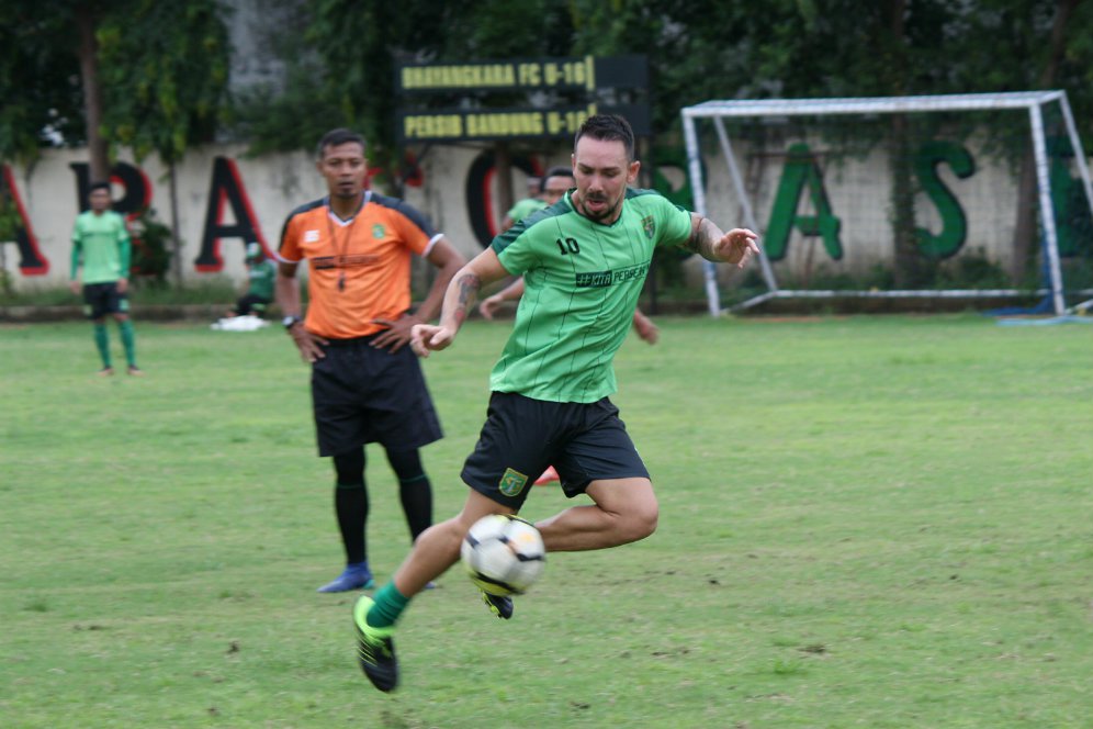 Tim Pelatih Persebaya Langsung Terpikat dengan Skill Damian Lizio