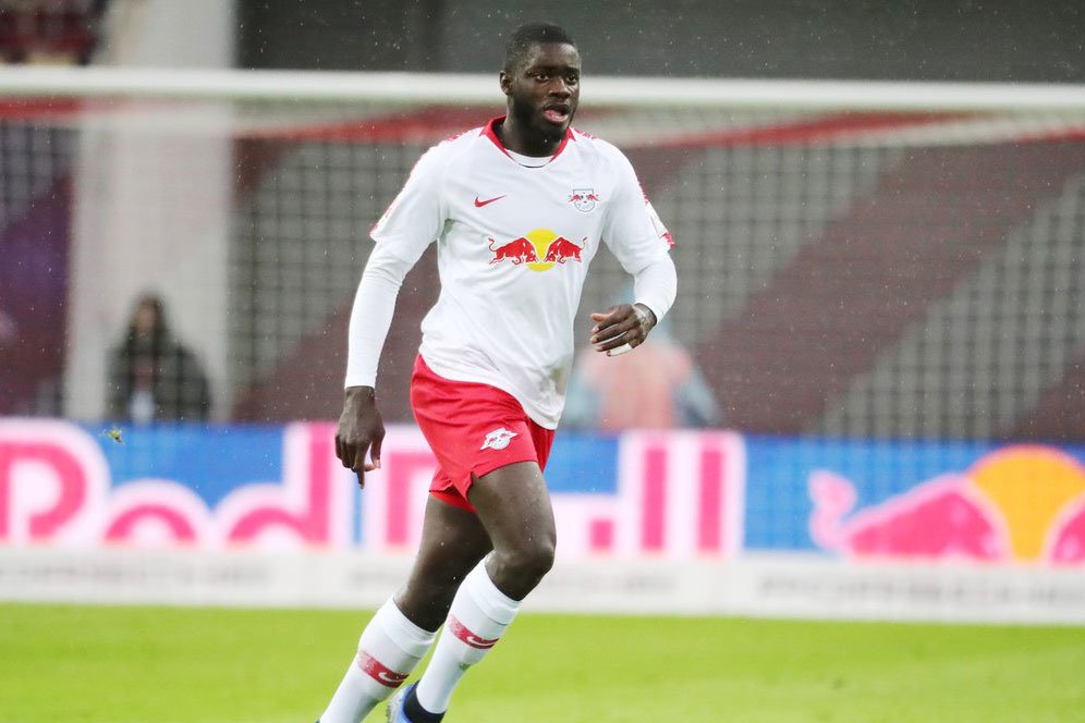 Kabar Baik untuk Arsenal, Bos RB Leipzig Konfirmasi Jual Dayot Upamecano