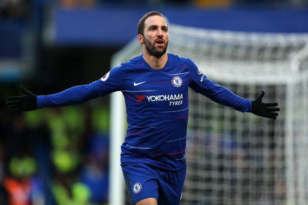 Hazard: Higuain Striker Hebat!