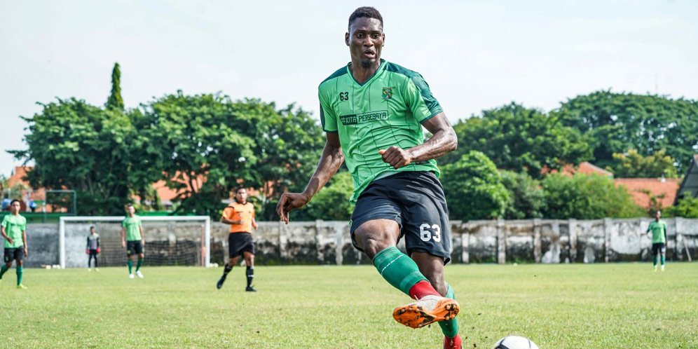 Alami Paceklik Gol, Bomber Persebaya Singgung Ronaldo dan Messi