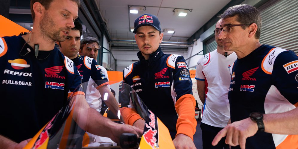 Lorenzo Berharap Marquez Tak 'Serumit' Rossi