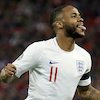 Raheem Sterling, Pahlawan Hat-trick Inggris Panutan Jadon Sancho