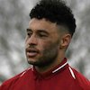 Otot Kaki Oxlade-Chamberlain Kembali Bermasalah, Liverpool Harap-Harap Cemas