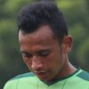 Belum Pulih Seratus Persen, Persebaya Tak Mau Paksa Irfan Jaya