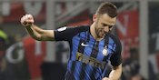 Eks Arsenal Ini Yakin De Vrij Bakal Pindah dari Inter ke Tottenham