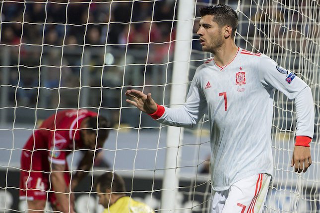 3. Disandingkan dengan Legenda Real Madrid