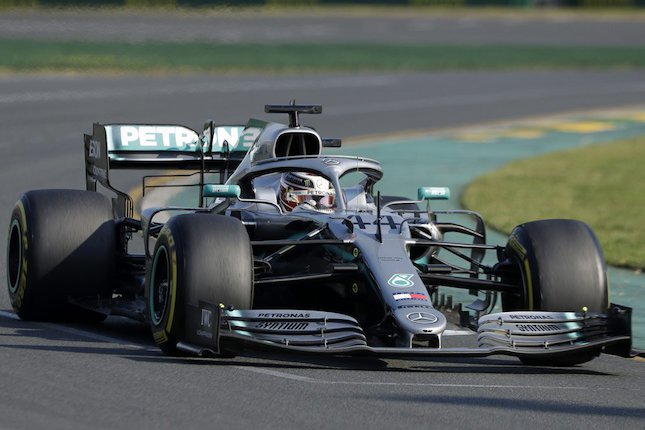 Ketika Pengetahuan Lewis Hamilton Soal MotoGP Diuji Ketika Pengetahuan Lewis Hamilton Soal MotoGP Diuji
