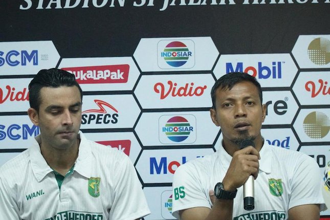Persebaya Angkat Mental Pemain Sebelum Hadapi Arema FC Persebaya Angkat Mental Pemain Sebelum Hadapi Arema FC