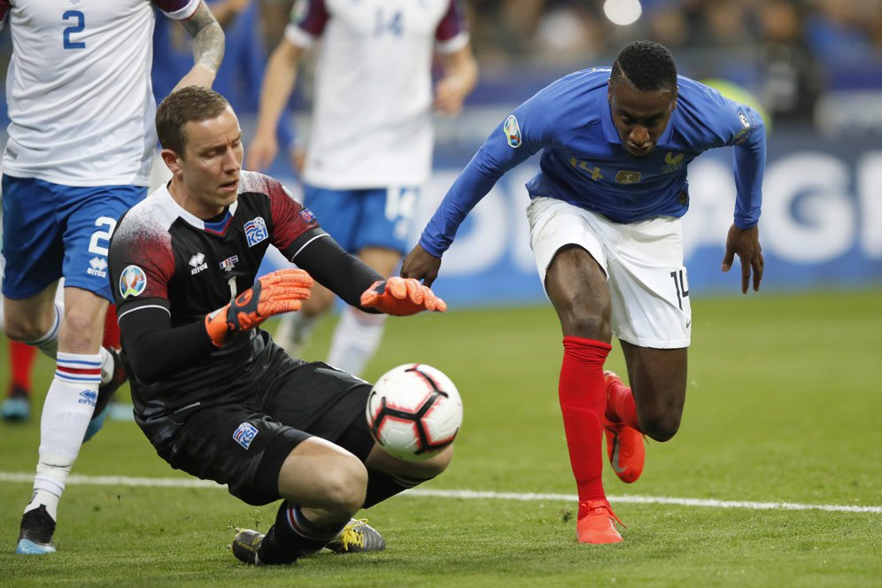 Curahan Hati Kiper Islandia Usai Gawangnya Diberondong Prancis
