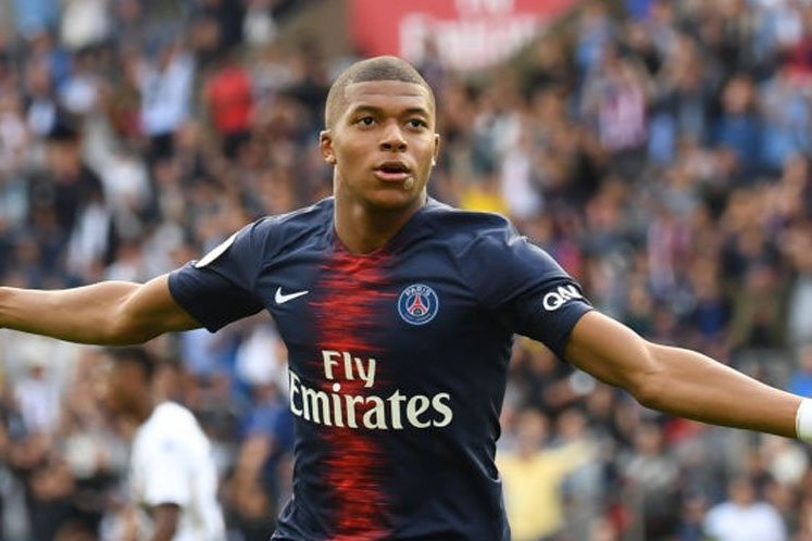 Di Lapangan Hijau Kylian Mbappe Terus Bikin Prestasi, Bagaimana dengan di Dunia Startup?  