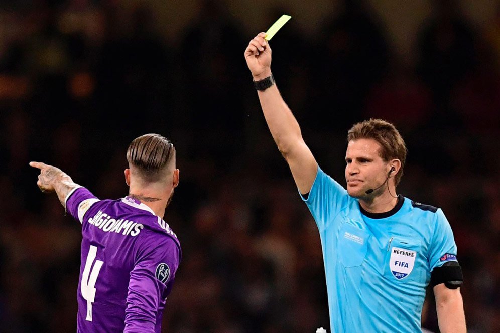 Real Madrid vs Ajax, Berharap Tuah Wasit Felix Brych