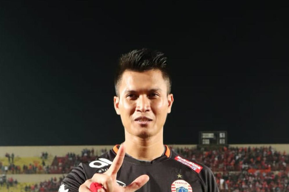 Kiper Persija Janji Tampil Profesional Melawan Persib Kiper Persija Janji Tampil Profesional Melawan Persib