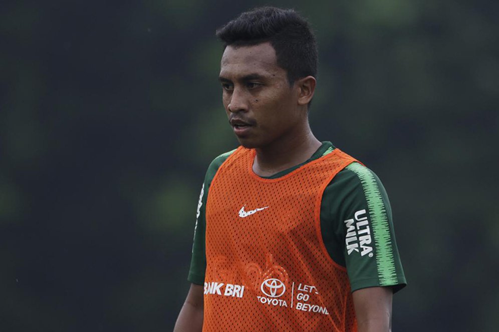 Syafril Lestaluhu Teken Kontrak 3 Tahun di Persib Syafril Lestaluhu Teken Kontrak 3 Tahun di Persib