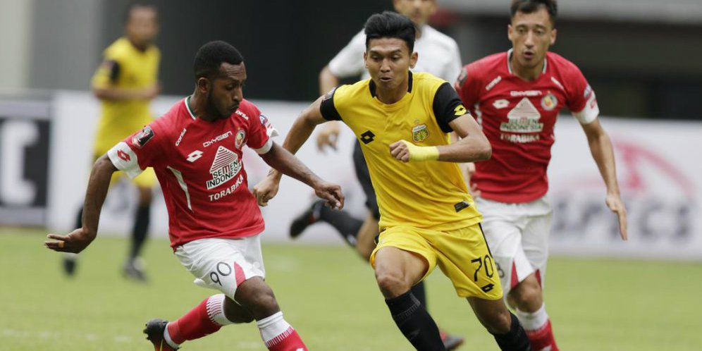 Pengalaman Bersama Aji Santoso Bantu Dendy Sulistyawan Bobol Gawang Persebaya