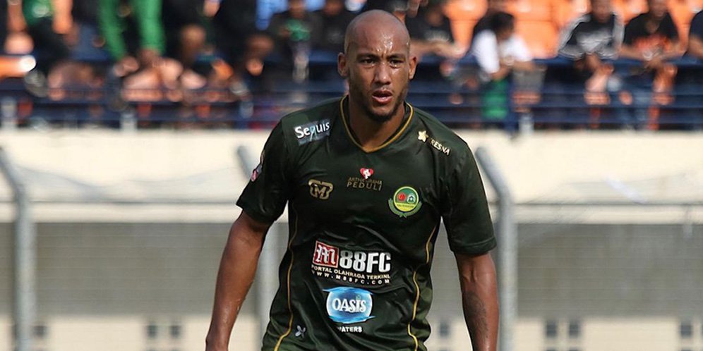 Rahmad Darmawan Duga Loris Arnaud Cedera Parah