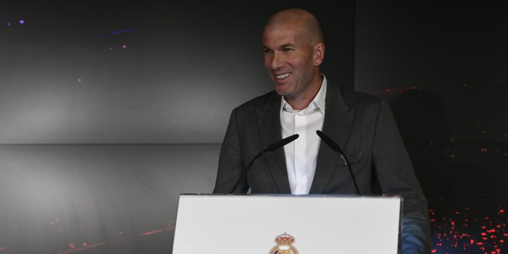 Eks Kapten Barca Ragu Zidane Bakal Ulang Sukses di Madrid