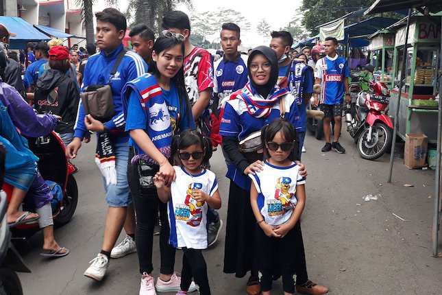 Cerita Si Kembar