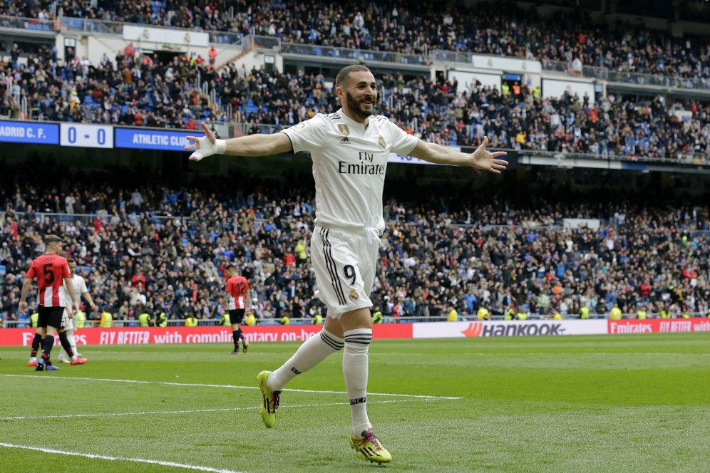 Meski Benzema Bersinar, Madrid Tetap Harus Beli Striker Baru