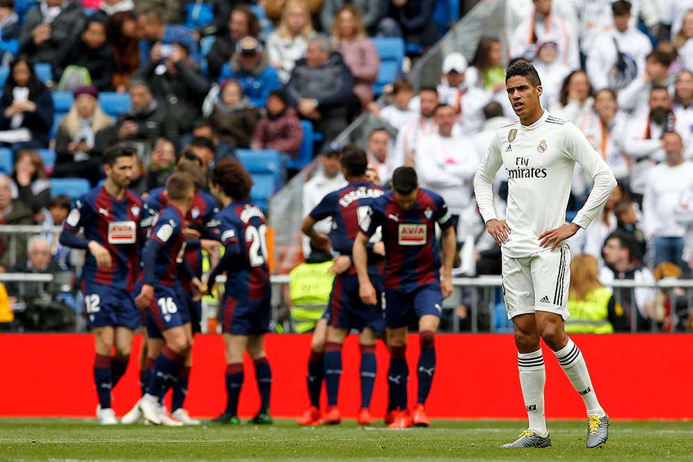 Raphael Varane Pastikan Bertahan di Real Madrid