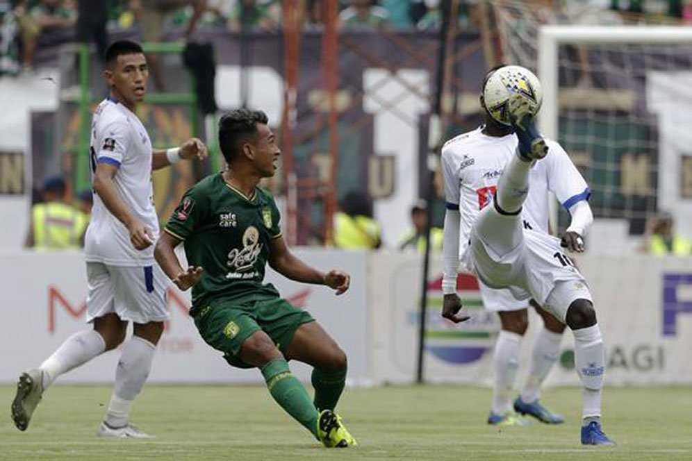 Arema FC Jajaki Latih Tanding Lawan Persebaya Surabaya