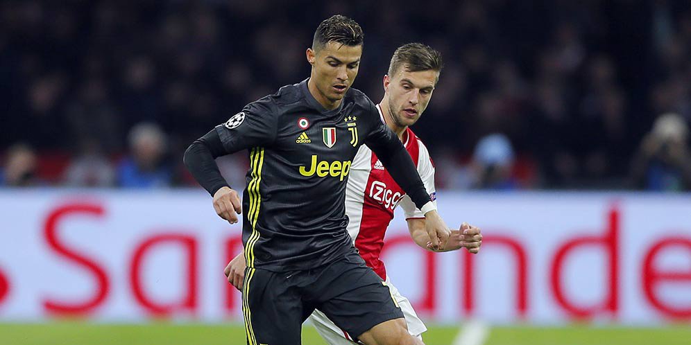 Hasil Pertandingan Ajax Amsterdam vs Juventus: Skor 1-1