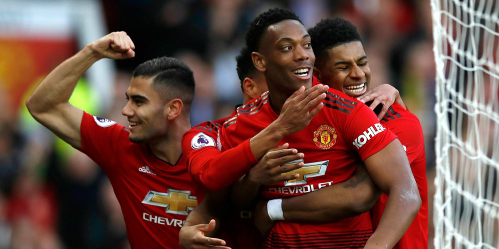 Martial dan Lukaku Siap Main Lawan Wolves