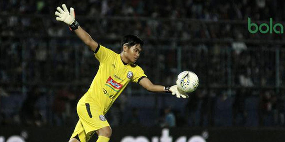 Kartika Ajie Tak Dapat Jaminan Jadi Kiper Utama Arema Musim 2019